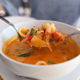 ต้มยำรวมมิตรทะเล