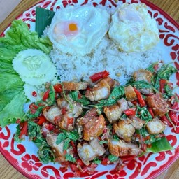 ข้าวกระเพราหมูกรอบ