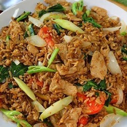 ข้าวผัดโบราณหมูชิ้น