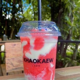 สตอเบอรี่โยเกิต