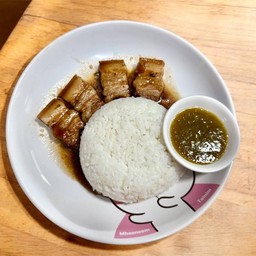 ข้าวหมูสามชั้นต้มโค้ก