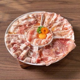 ชุดหมูหมู
