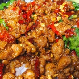 (กับข้าว)ผัดกะเพราพริกแห้ง ไก่ชิ้น ไก่สับ หมูชิ้น หมูสับ