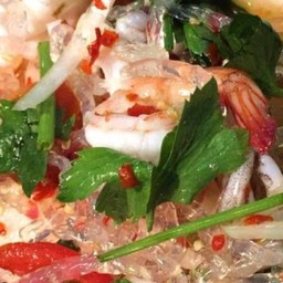 ยำเส้นแก้ว