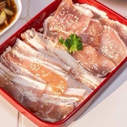 หมูชูโรง