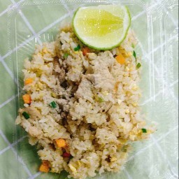 ข้าวผัดหมู,ไก่