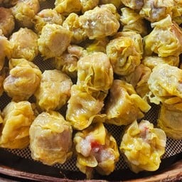 ขนมจีบชุดใหญ่ (13 ลูก) คุ้มกว่า