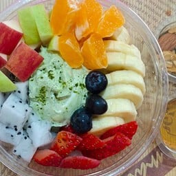 Greek yogurt Matehg green