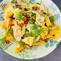 Spicy Fried Egg Salad