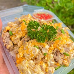 หมูสับขยี้ไข่