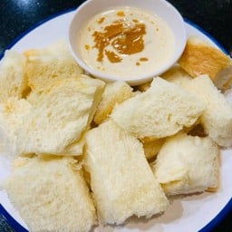 ปังนึ่งสังขยาชาไทย