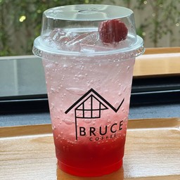 สตรอเบอรี่โซดา