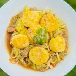 กุยช่ายขาวผัดเต้าหู้หมูสับ