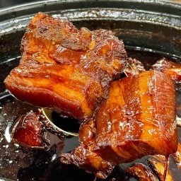 หมูตุ๋น แซ่จาง ต้นตำหรับ