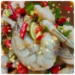 กุ้งสดแบบยำใส่น้ำปลาร้า