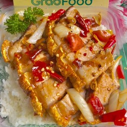 หมูกรอบสามรส