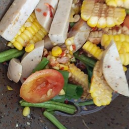 ตำข้าวโพด ใส่หมูยอ