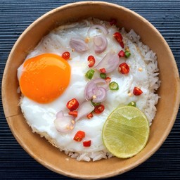 ข้าวไข่ดาว พริก+มะนาว