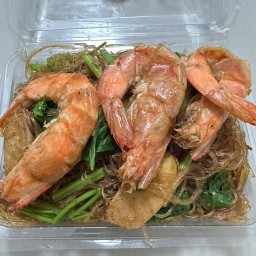 กุ้งอบวุ้นเส้น ตาหนุ่ม ศรีราชา