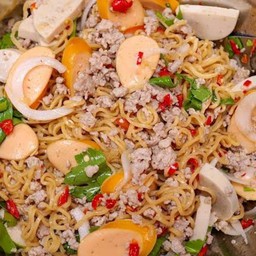 ยำมาม่า3เกลอ