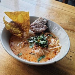 เส้นเล็กต้มยำน้ำข้น