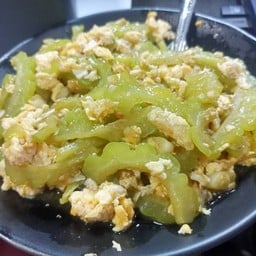Goya-Chanpuru-Box ゴーヤチャンプルーBox ชุดผัดมะระกับไข่