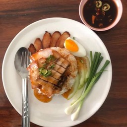 ข้าวมันไก่ เจ๊แจ๋ว ตลาดสดเทศบาล