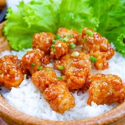 ข้่าวไก่กรอบซอสกระเทียม