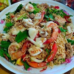 ยำมาม่าทะเล