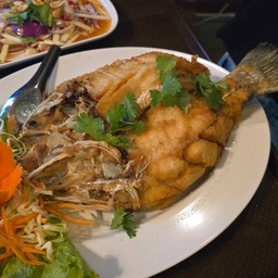 ปลากะพงทอดน้ำปลา