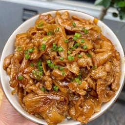 ข้าวหน้าหมูชาบู+ราดน้ำจิ้มสุกี้สูตรเด็ด