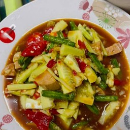 ร้านน้อยตำแซ่บ