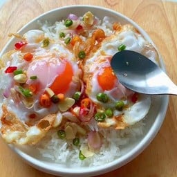 ข้าวไข่ดาวดับเบิ้ล พริกน้ำปลา