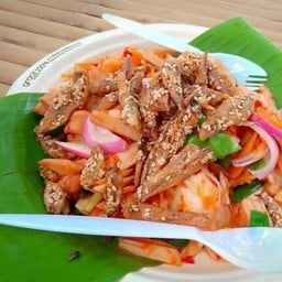 ชุดยำกระท้อนปลากรอบ