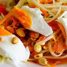 ตำไทยไข่เค็ม