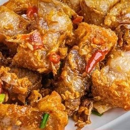 หมูกรอบสามลุง