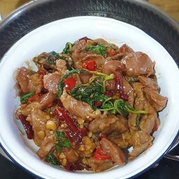 ผัดพริกแกงถั่วฝักยาวหมู3ชั้น(กับข้าว)