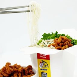 หมี่ไก่ฉีก + น้ำพริกหมูกระจก(รสต้มยำแซ่บๆ)