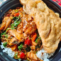 กะเพราปลาป๋องไข่เจียว