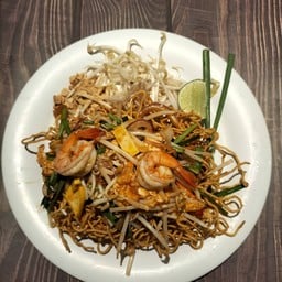 ร้านอาหารชาลี คอนโดฟอร์จูนตึก 3 สาธุประดิษฐ์ 19