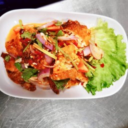 ยำไข่ดาว