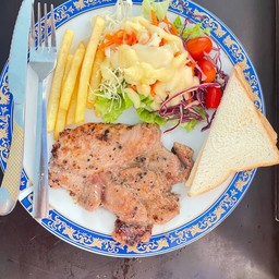 สเต็กหมูพริกไทยดำ