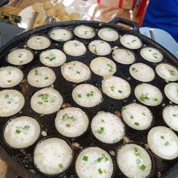 ขนมครกแม่นงค์ สูตรโบราณแป้งนุ่มนิ่ม