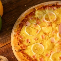 พิซซ่าฮาวายเอี้ยน