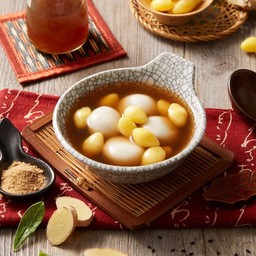 แปะก๊วย บัวลอยงาดำ น้ำขิง (เมนูร้อน)