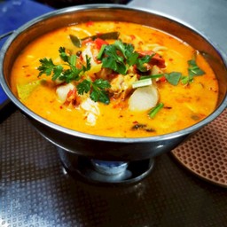 ต้มยำรวมมิตรทะเล