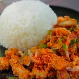 ข้าวยำไก่แซ่บ