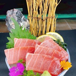 437.CHUTORO SASHIMI