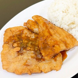 ปลาทอดซอสน้ำปลา