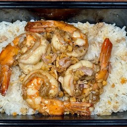 ข้าวกุ้งผัดกระเทียม